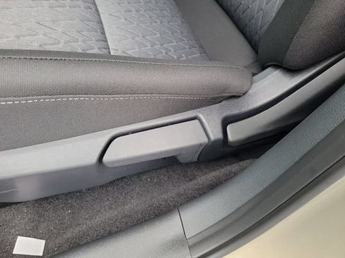 New 2027 Nissan Sentra SV w/ SV Convenience Package FWD image 17