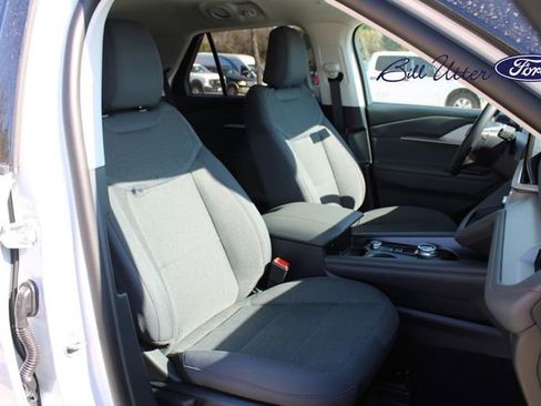 New 2026 Ford Explorer Active image 7