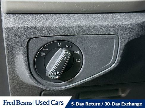 Used 2023 Volkswagen Atlas SE w/ Black Wheel Package image 11