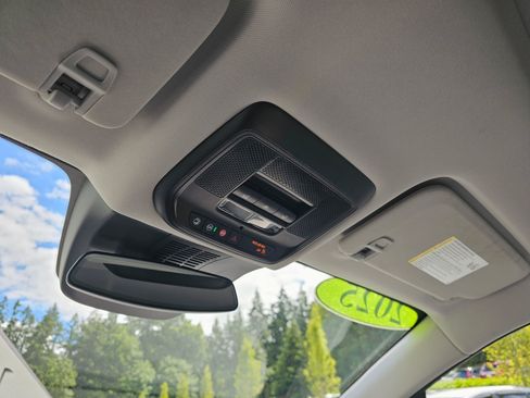 Used 2025 Honda Prologue Touring image 31
