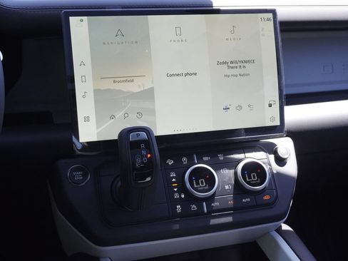 New 2026 Land Rover Defender 110 X-Dynamic SE AWD/4WD image 15