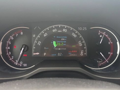 Used 2024 Toyota RAV4 XLE AWD/4WD image 5