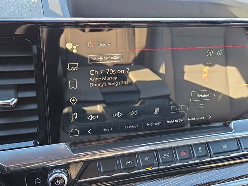 Used 2022 GMC Sierra 1500 SLE image 15