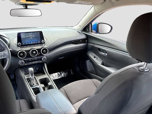Used 2025 Nissan Sentra SV FWD image 21