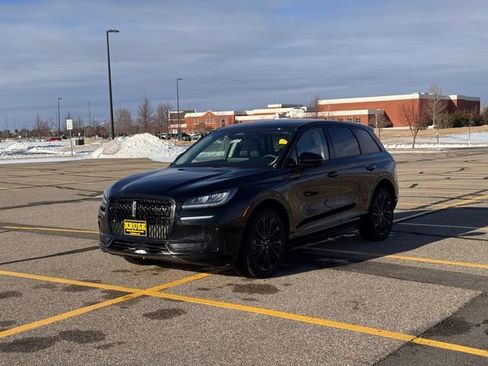 Used 2023 Lincoln Corsair AWD w/ Equipment Group 101A image 34