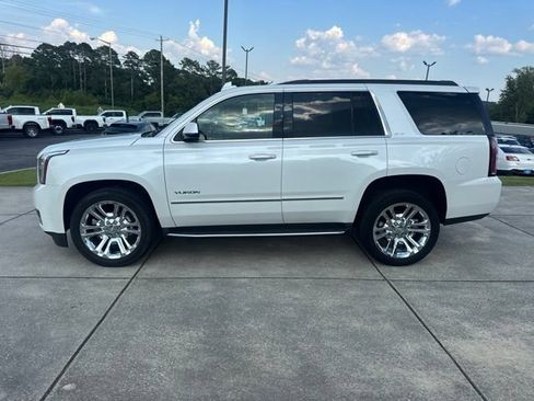 Used 2017 GMC Yukon SLT w/ Premium Edition RWD image 4