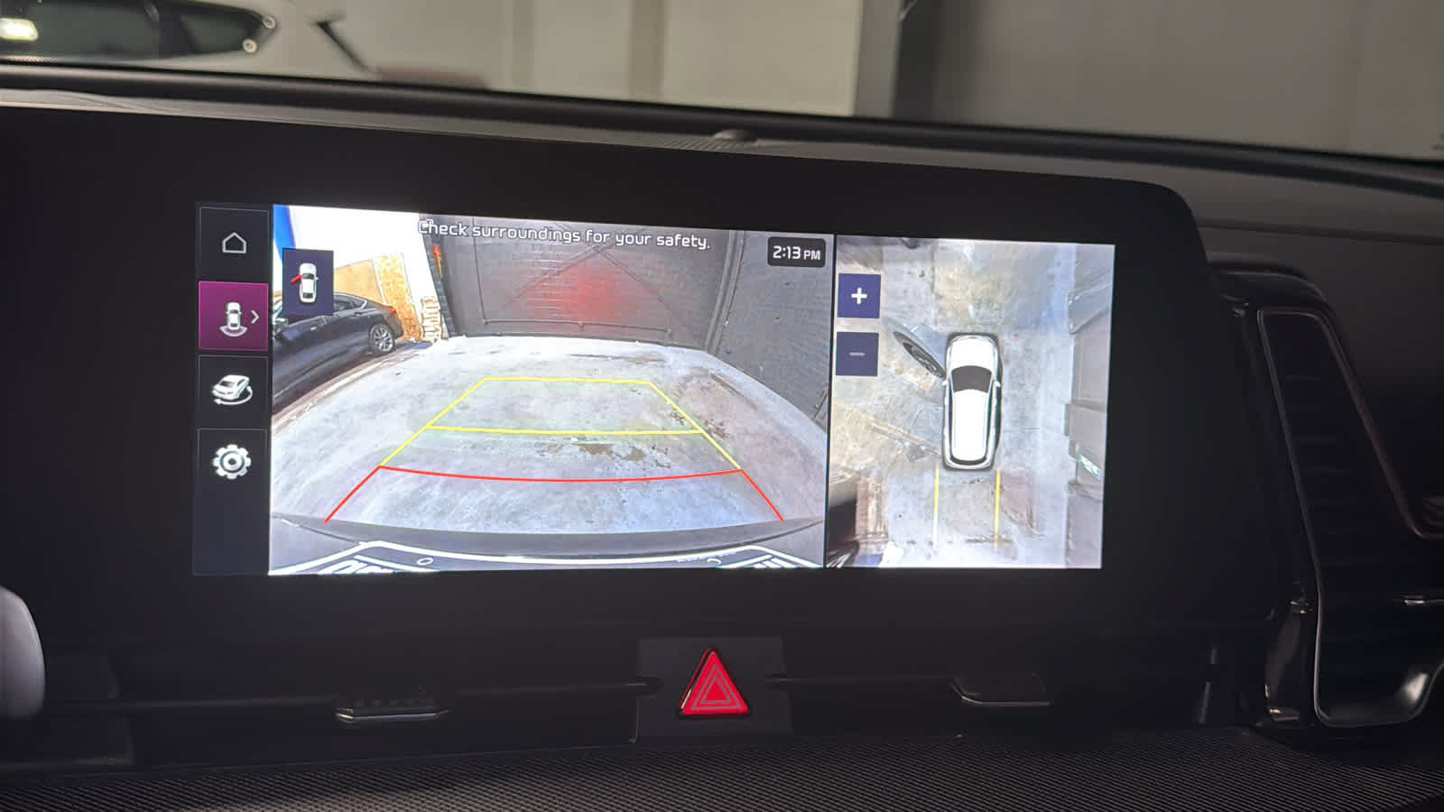 Used 2025 Kia Sportage SX AWD/4WD image 16