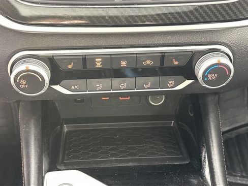 Used 2024 Nissan Altima 2.5 SR w/ SR Premium Package AWD/4WD image 15