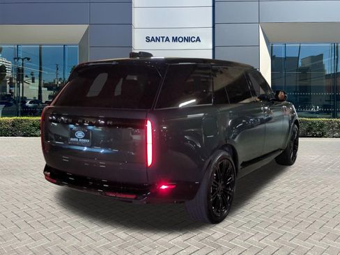 New 2026 Land Rover Range Rover Long Wheelbase SE AWD/4WD image 5