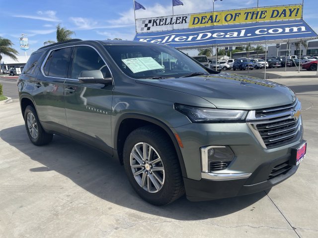 Used 2023 Chevrolet Traverse LT w/ LPO, Floor Liner Package AWD/4WD image 2