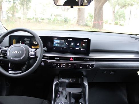 New 2026 Kia Sorento LX FWD image 22