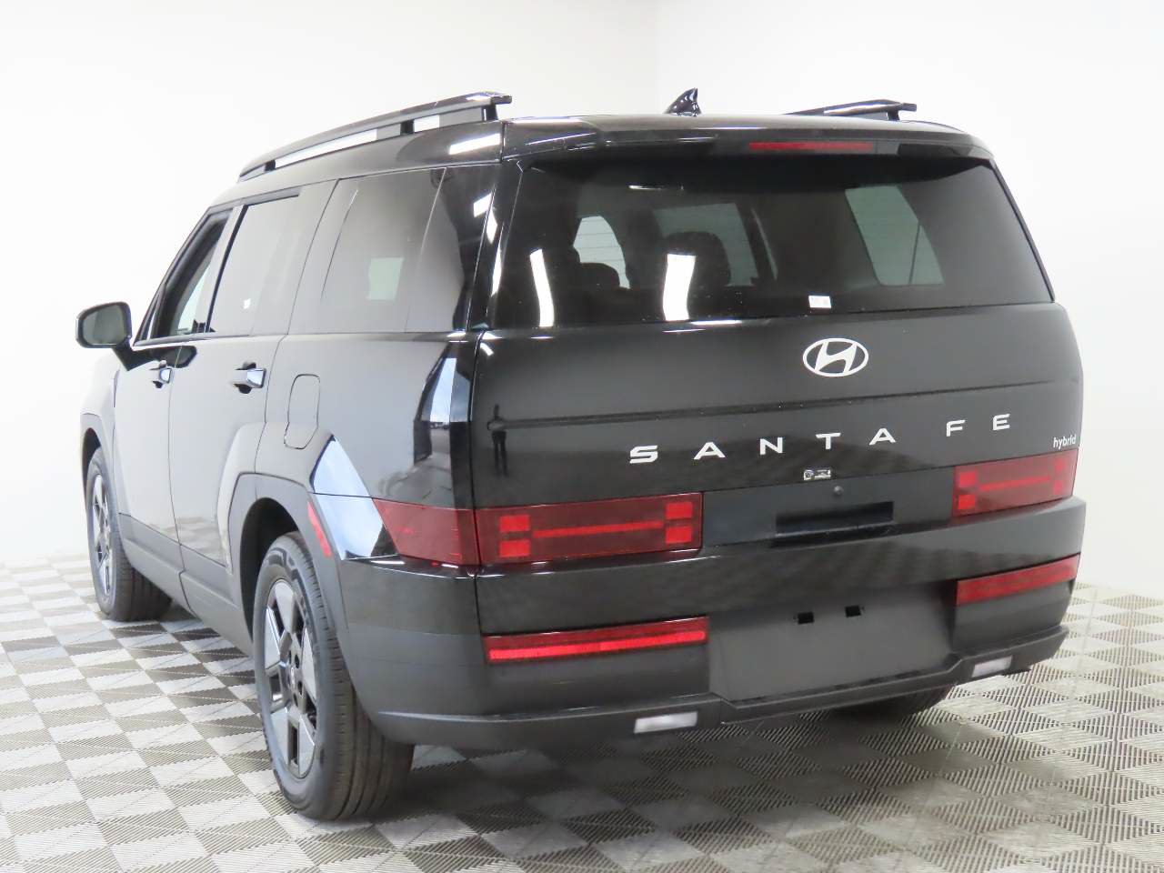 Used 2025 Hyundai Santa Fe SEL FWD image 3