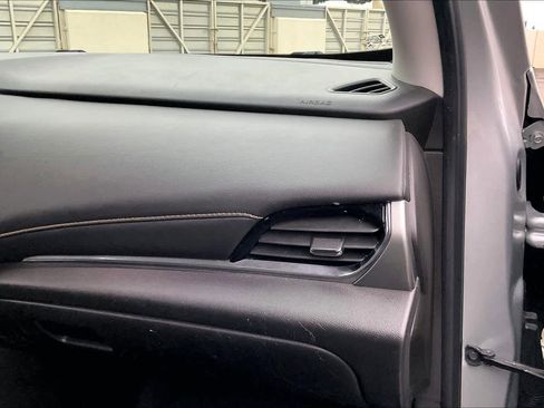 Used 2021 Chevrolet Traverse LT w/ LPO, Cargo Package image 17