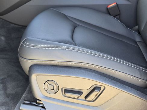 New 2026 Audi Q8 Premium Plus image 27