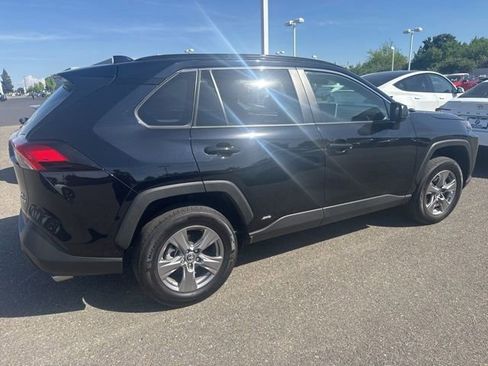 Used 2024 Toyota RAV4 LE image 4