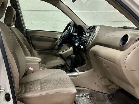 Used 2004 Toyota RAV4 2WD image 14