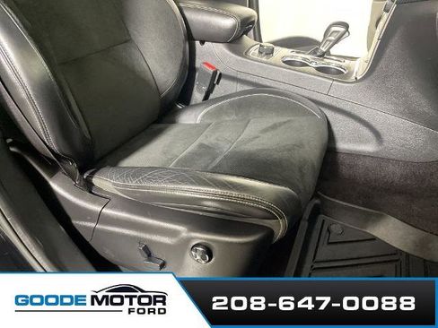 Used 2017 Jeep Grand Cherokee SRT w/ Trailer Tow Group IV image 24