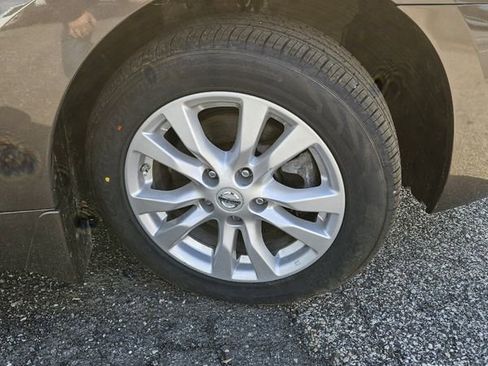 Used 2014 Nissan Altima 2.5 S w/ Sport Value Package image 13