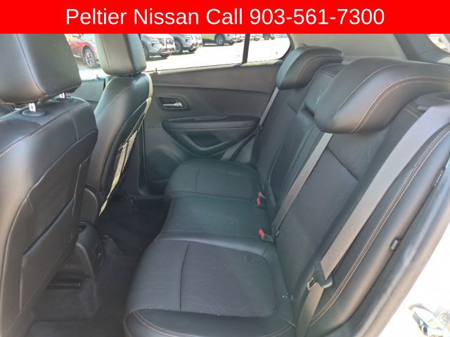 Used 2017 Chevrolet Trax LT w/ LT Convenience Package FWD image 11