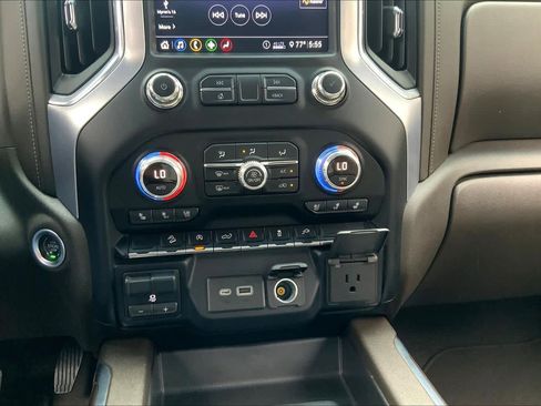 Used 2020 GMC Sierra 1500 SLT w/ SLT Premium Package image 34