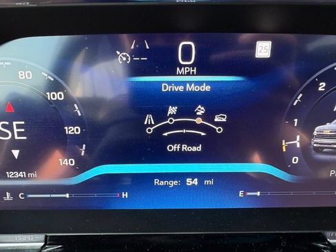 Used 2026 Chevrolet Silverado 1500 LT AWD/4WD image 24