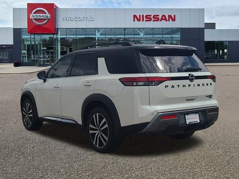 Used 2023 Nissan Pathfinder Platinum AWD/4WD image 5
