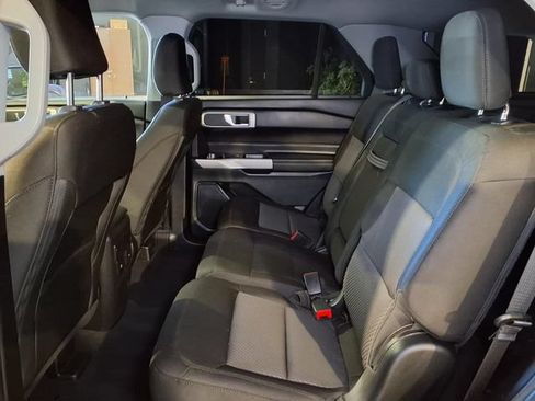 Used 2022 Ford Explorer XLT RWD image 22