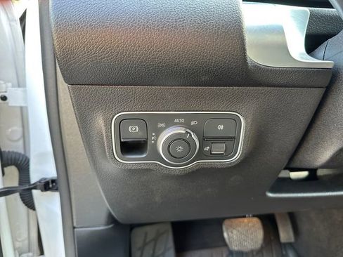 Used 2023 Mercedes-Benz EQB 350 4MATIC SUV w/ Pinnacle Package image 21