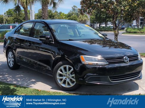 Used 2014 Volkswagen Jetta SE FWD image 1