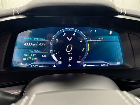 Used 2025 Chevrolet Corvette Stingray Coupe w/ Z51 Performance Package image 11