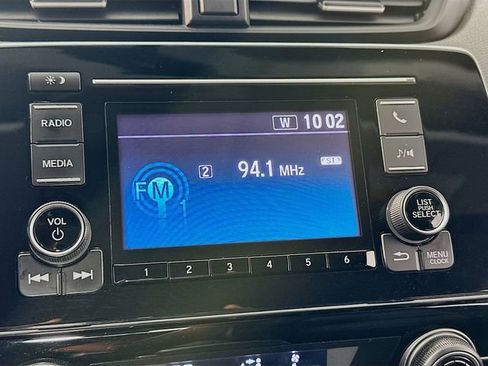Used 2018 Honda CR-V LX image 13