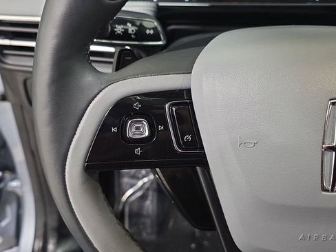 Certified 2022 Lincoln Corsair Standard w/ Premium Package image 14