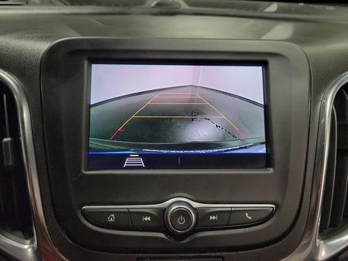 Used 2020 Chevrolet Equinox LT FWD image 20
