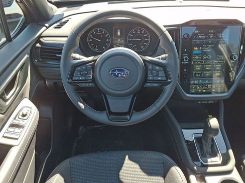 Used 2025 Subaru Forester Premium image 11