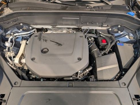 Used 2024 Volvo XC90 B6 Plus w/ Protection Package Premier image 32