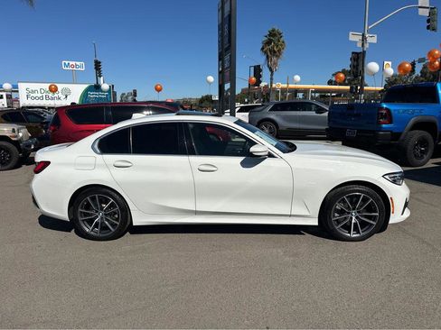 Used 2021 BMW 330i Sedan w/ Convenience Package image 38