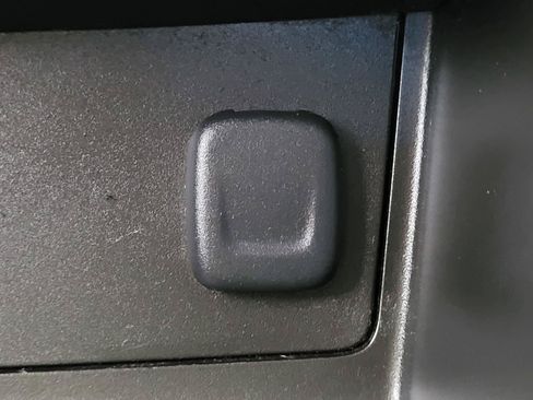 Used 2016 Chevrolet Colorado W/T w/ WT Convenience Package RWD image 15