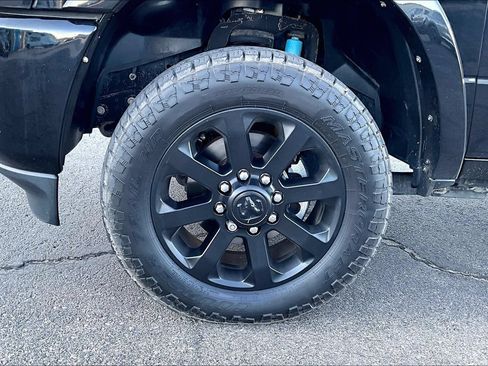 Used 2021 RAM 2500 Laramie w/ Night Edition AWD/4WD image 8