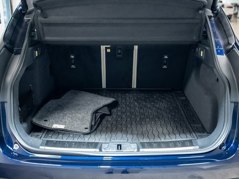 Used 2025 Jaguar F-PACE R-Dynamic S image 55