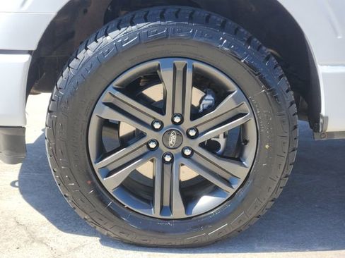 Used 2022 Ford F150 Lariat image 10