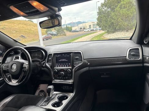 Used 2018 Jeep Grand Cherokee Altitude AWD/4WD image 28