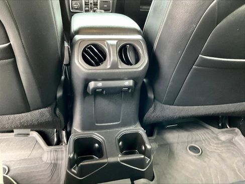 Used 2023 Jeep Wrangler Unlimited Sport AWD/4WD image 12