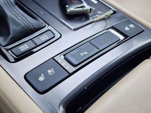 Used 2015 Hyundai Genesis 3.8 w/ Option Group 03 image 26