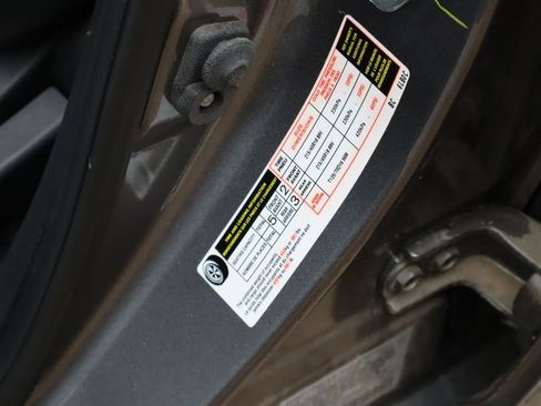 Used 2021 Nissan Sentra SR w/ Trunk Package image 28