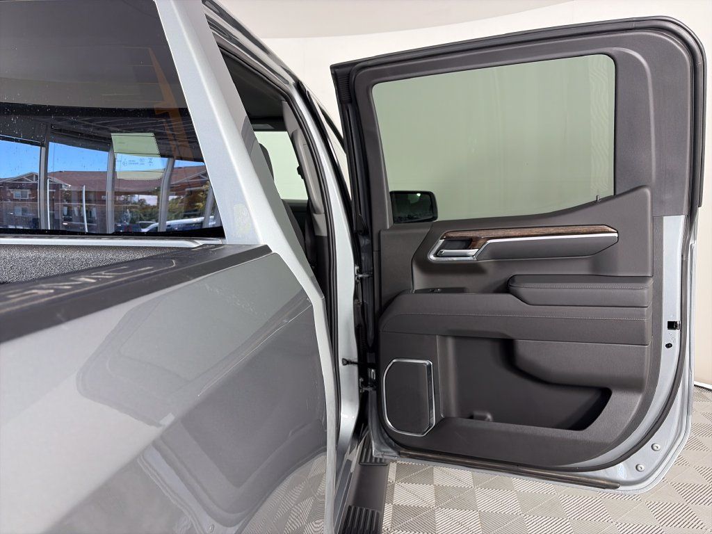 Used 2026 GMC Sierra 1500 Elevation w/ Elevation Premium Package AWD/4WD image 28