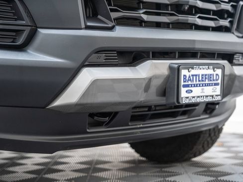 Used 2024 Chevrolet Colorado Trail Boss w/ Technology Package AWD/4WD image 13