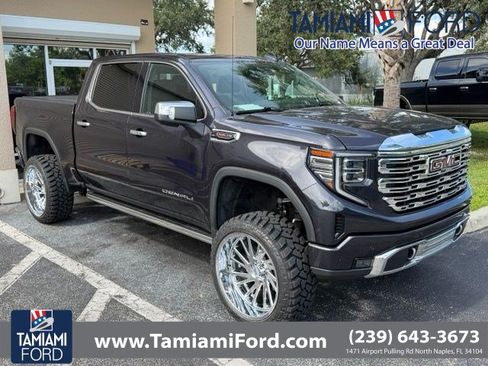 Used 2023 GMC Sierra 1500 Denali w/ Denali Reserve Package AWD/4WD image 1
