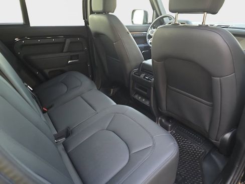 Used 2025 Land Rover Defender 110 S image 11