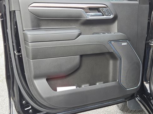 Used 2023 Chevrolet Silverado 1500 LTZ image 14