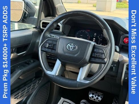 Used 2024 Toyota Tacoma TRD Sport w/ TRD Sport Premium Package AWD/4WD image 15